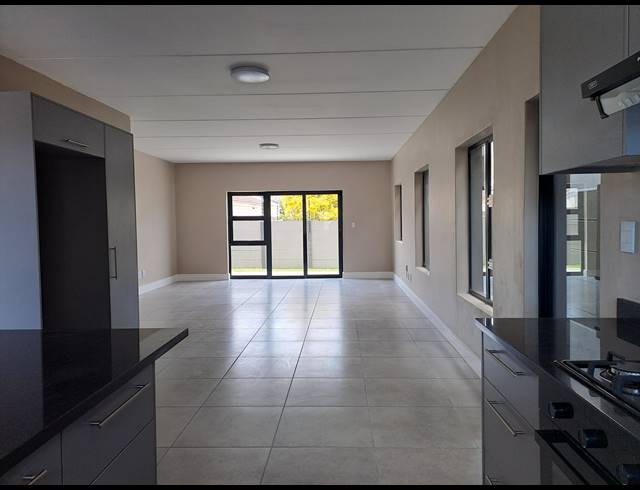 3 BEDROOM DUPLEX FOR SALE IN SEA BREEZE